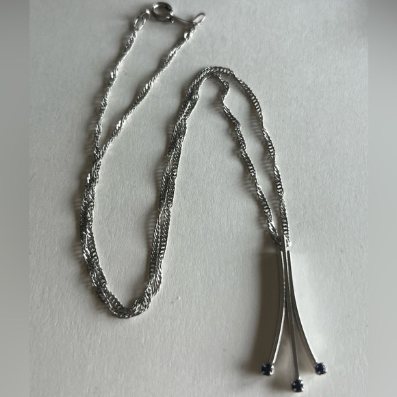 Avon Silver & Sapphire Pendant on 18kGP Chain + 3 Pairs Earrings~silver&blue - Picture 11 of 12